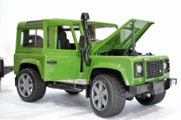 Автомобиль Bruder 02593 Land Rover с эвакуатором + микроэкскаватор JCB CTS