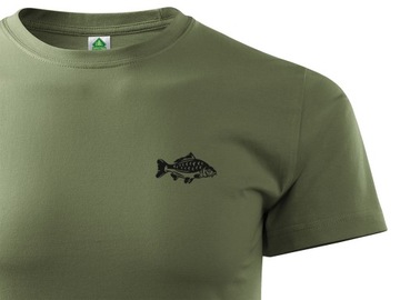 BAWEŁNIANY T-SHIRT MORO KOSZULKA KHAKI NADRUK KARP