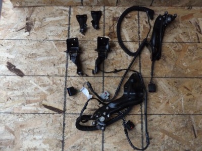 Петля двері chrysler grand voyager 08-15r caravan фото №1