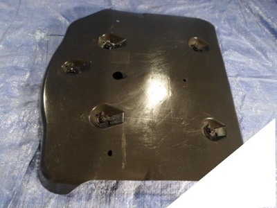 Skoda superb iii захист підвіска 3v0825521 фото №1