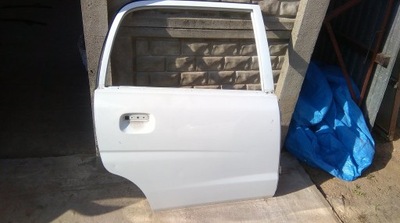 Suzuki alto 02-08 дверь правое задние фото №1