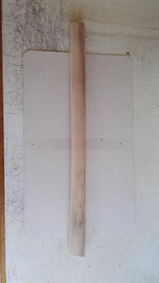 DR0610 drewno orzech tralki toczenie 69cm x 4,1 cm x 2,2 cm