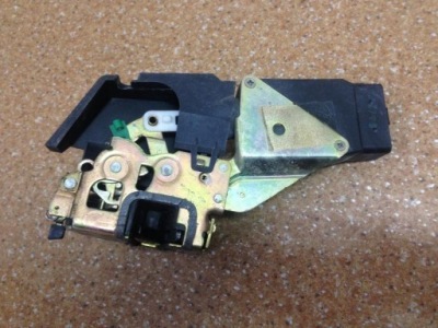 Замок дверь правый задний задняя volvo s40 v40 привод фото №1