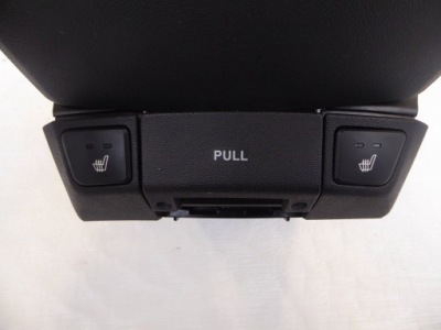 Вимикач підігрів сидінь i30 2007-2012 фото №1