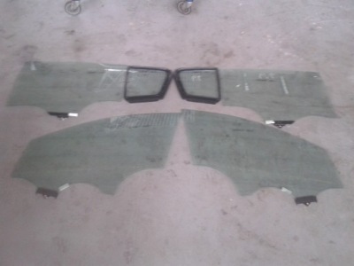 Kia sportage iv 2016 скло двері задня задня ліва фото №1