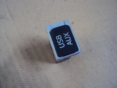 Роз'єм aux usb lexus rx 2008- фото №1