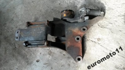 Actros mp1 кронштейн кронштейн кронштейн генератора натяжителя 5411550635 фото №1