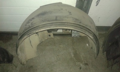 Volvo s40 v50 подкрылок задние правое фото №1