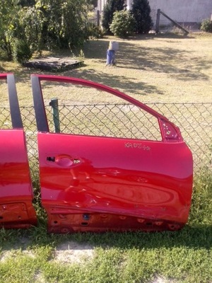 Двері праве передні renault kadjar фото №1