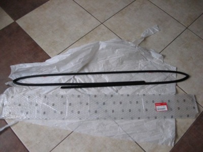 Прокладка стекло передней - honda jazz iii - 09-14 фото №1