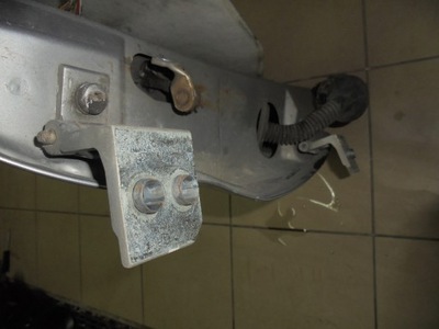 Петля двері правий перед peugeot 206 фото №1