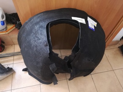 VOLVO WITH 31407824, 31407825 WHEEL ARCH COVER ANTICORROSION - milautoparts-fr.ukrlive.com