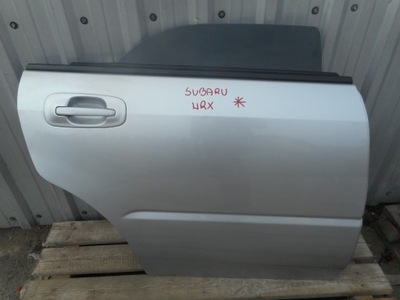 Subaru wrx двері праве задня фото №1