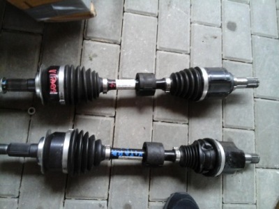 Suzuki sx4 s-cross vitara привідний вал права дизель фото №1