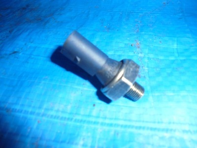 Датчик топлива audi vw 06h919081a фото №1