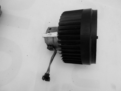 Mercedes c w203 вентилятор повітродувка обігрівача фото №1