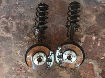 Focus mk3 c-max поворотный кулак амортизатор правый 2017 фото №1