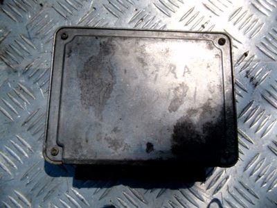 Opel astra ii бортовий комп'ютер модуль двигуна 0281001674 фото №1