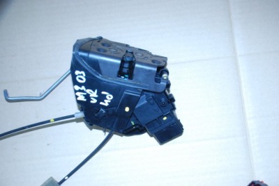 Mazda3 mazda 3 bk 03-06 замок дверь передний правый фото №1