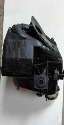 Audi a6 c5 2,5 корпус фильтра воздуха 4b0133837e фото №1