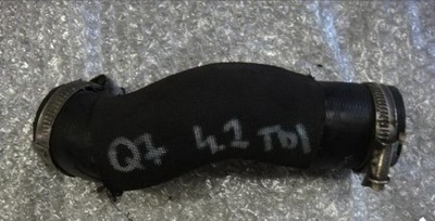 Audi q7 4.2tdi труба шланг повітря 4l0145979c фото №1
