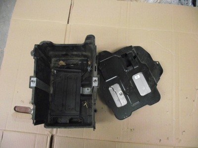 Корпус основание аккумулятор ford fiesta mk7 фото №1