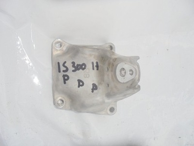 Кронштейн двигуна права lexus is 300h фото №1