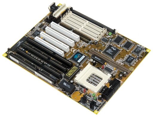 SOYO SY-5VA SOCKET 7 16MB EDO SDRAM ISA PCI