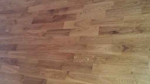 Parkiet lity dębowy lakierowany natur 16x70x300mm