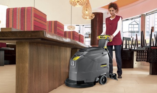 АККУМУЛЯТОРНАЯ СКРУББЕРА KARCHER BD 43/25 В КОМПЛЕКТЕ