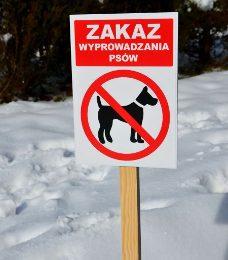 ZAKAZ ZAWRACANIA znak 21x15 nie ZAWRACAĆ na podjeździe kostce