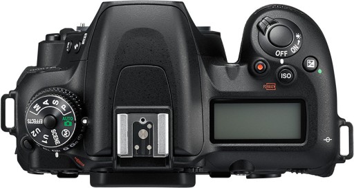 NIKON D7500 + NIKKOR 18–140MM VR + 2 БЕСПЛАТНЫХ АККУМУЛЯТОРА