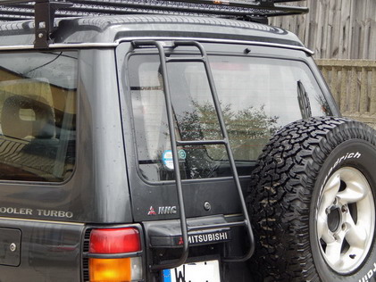 Лестница Mitsubishi Pajero II с 1991 по 1999 год.