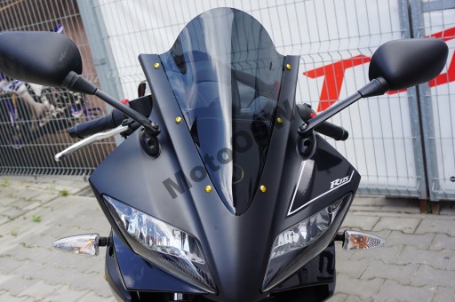 Yamaha YZF R125 szyba NOWA szybka owiewka śruby