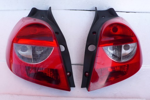 renault clio III HB lampa