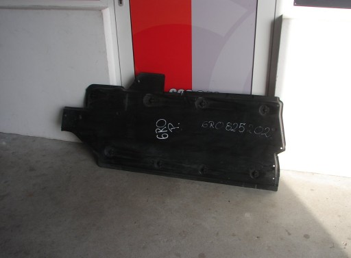 GD VW POLO OSŁONA PODWOZIA PRAWA 6R0825202