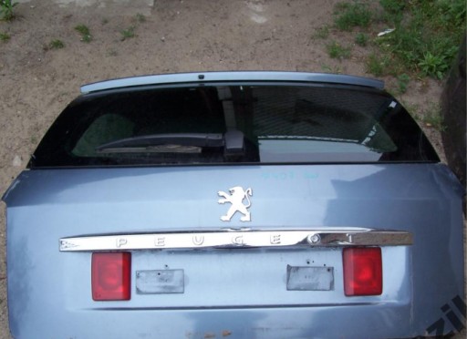 8701T5 - ЗАДНІ ДВІРІ PEUGEOT 407 SW COMBI