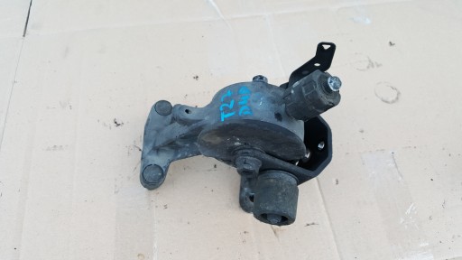 Avensis t27 лапа подушка двигателя комплект D4D