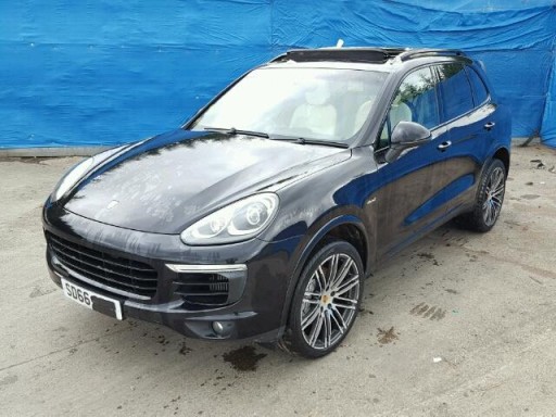 ĆWIARTKA PRZÓD PRAWA PORSCHE CAYENNE 7P5 LIFT - ПЕРЕДНЯ ЧЕТВЕРТЬ ПРАВА PORSCHE CAYENNE LIFT 7P 7P5