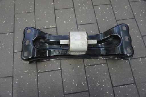 Лапа кріплення коробки передач MERCEDES W205