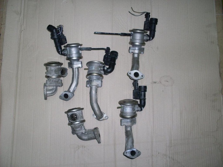 VALVE KOMBINOWANY AUDI A8 S8 D4 079131101AE photo 1 - milautoparts-fr.ukrlive.com