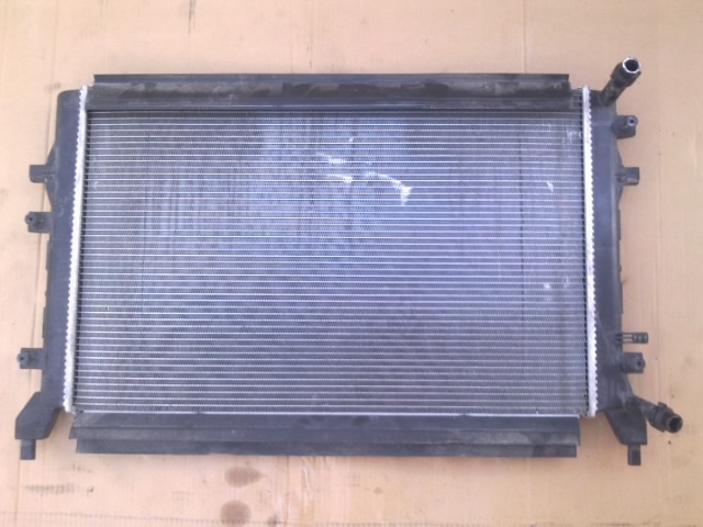 VW GOLF V VI AUDI A3 1.4 RADIATOR WATER 1K0121251B photo 1 - milautoparts-fr.ukrlive.com