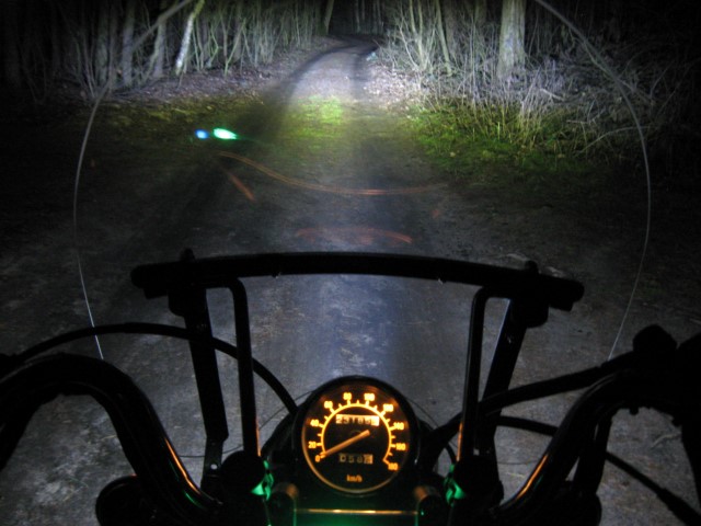 AMPOULE H4 HS1 LED VERS MOTOCYCLETTE