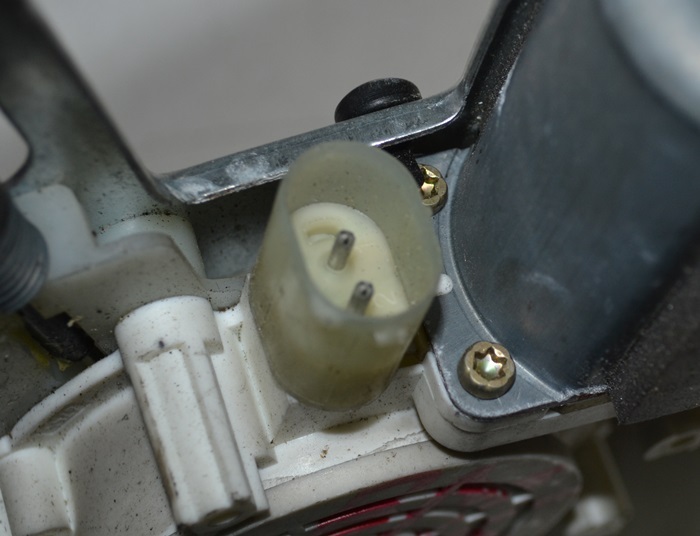 BMW E39 ÉLÉVATEUR VITRES DROIT AVANT 2PIN 67628360512