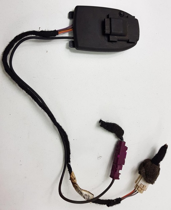 MODULE CONTROL UNIT PHONE MERCEDES W204 A2048200411 photo 1 - milautoparts-fr.ukrlive.com