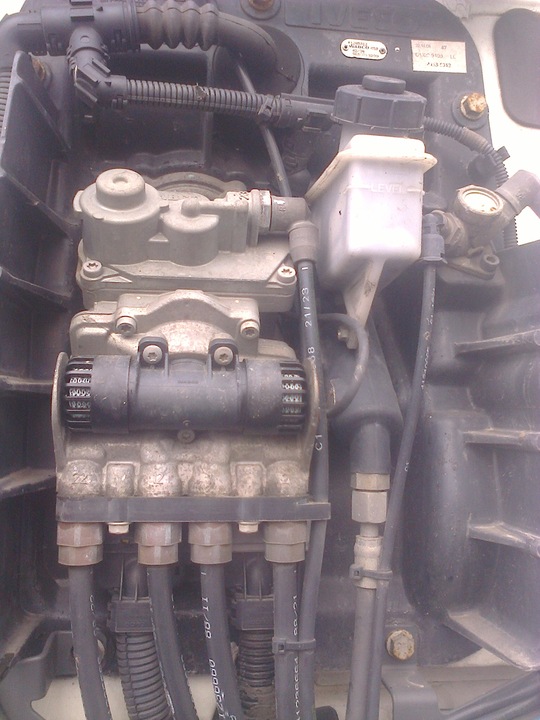 IVECO STRALIS SOUPAPE FREINS photo 1 - milautoparts-fr.ukrlive.com