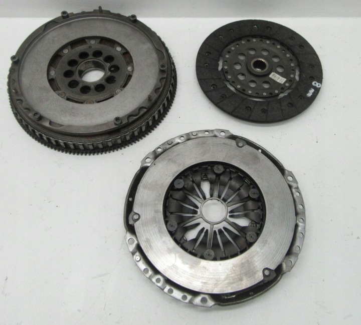 EMBRAYAGE KOLO DISQUE FOCUS ST MK2 2.5 20V 31302152