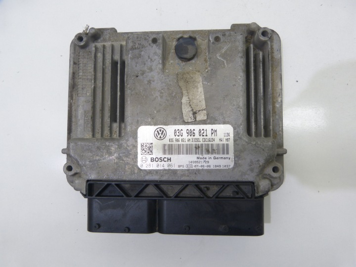 ORDINATEUR 03G906021PM VW GOLF V 1,9TDI 1K0920874B