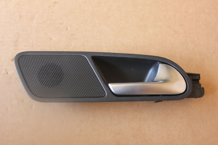 HANDLE RIGHT LOUDSPEAKER INTERIOR VW TIGUAN 5N0839114 photo 1 - milautoparts-fr.ukrlive.com