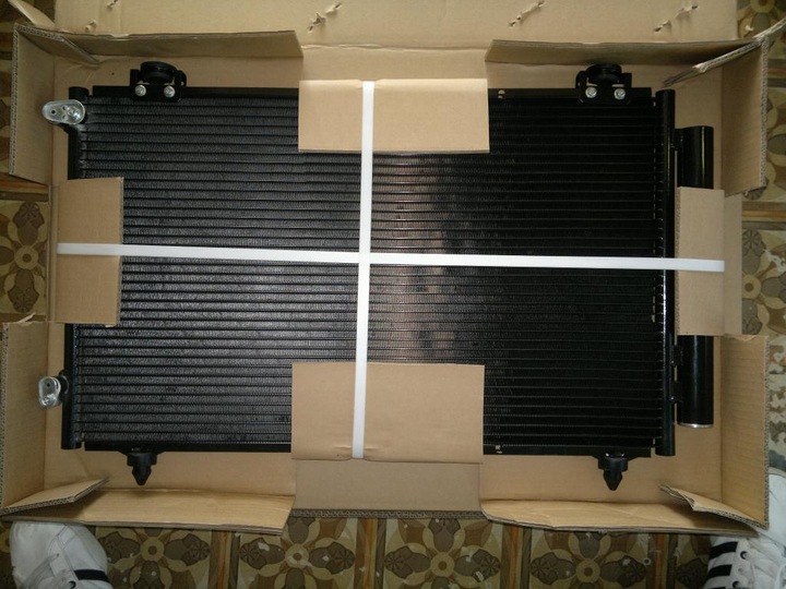 TOYOTA MATRIX 2003 03 04 05 06 08 RADIATOR AIR CONDITIONER photo 2 - milautoparts-fr.ukrlive.com